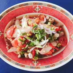 ยำคอหมูย่าง