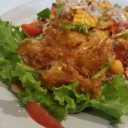 ยำไข่ดาวหมูสับ