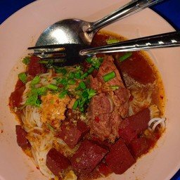 ขนมเส้นป้ายุพิน
