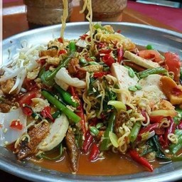 ตำมาม่าทรงเครื่อง