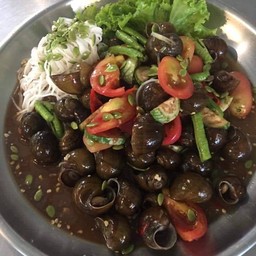 ยำปลาร้าหอยโข่ง