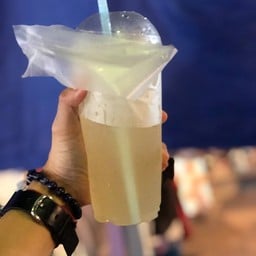 น้ำส้มคั้น น้ำผึ้งมะนาว