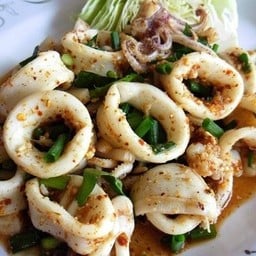 ลาบปลาหมึก