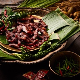 เนื้อแดดเดียว กับข้าวเหนียว