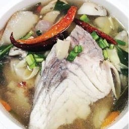 ต้มยำปลากระพงใบโหระพา