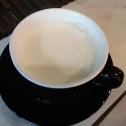 นมสดร้อน