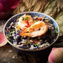 ยำดอกอัญชันทอดกรอบ