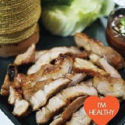 หมูย่างจิ้มเเจ่ว