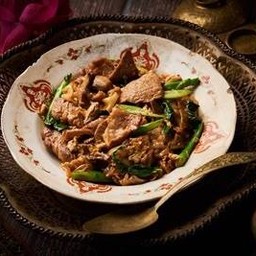 ก๋วยเตี๋ยวผัดซีอิ๊วหมู