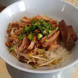 ร้านก๋วยเตี๋ยวเป็ดเจ้พินสาขา2 2