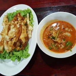 ยำไข่ดาวทอด+น้ำยำข้น