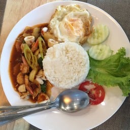 le Cafe’ Food & Beverage