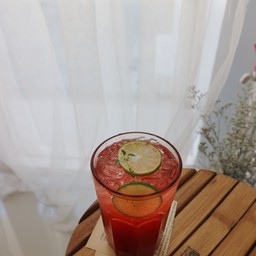 Strawberry&Lemon Soda