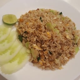 ข้าวผัดคะน้าปลาเค็มเจฯ