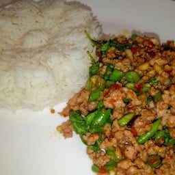 ข้าวกะเพรา_