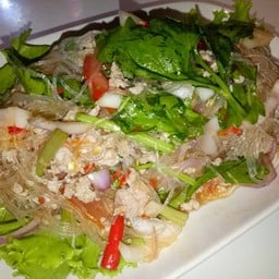 ยำวุ้นเส้นไก่สับ