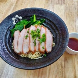 บะหมี่หมูแดง