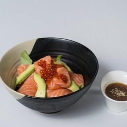 สลัดปลาแซลมอน