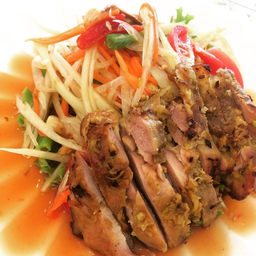 ส้มตำไก่ญวน
