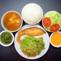 ชุดสเต็กปลาแซลมอน