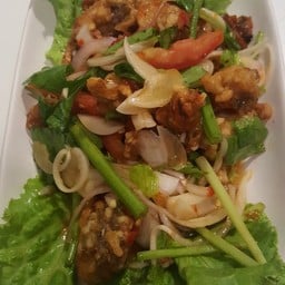 ยำปูนิ่มทอด