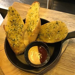 Garlic bread 3 pcs.