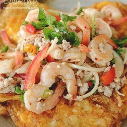 ยำไข่ดาวกุ้งสด