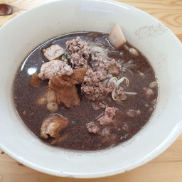 ก๋วยเตี๋ยวเรือรสเด็ดสามพี่น้อง