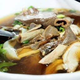 ก๋วยเตี๋ยวเป็ดตุ๋น+เครื่องใน