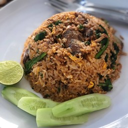 ข้าวผัดปลากระป๋อง