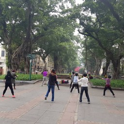 กลุ่มออกกำลังกายเพียบๆ