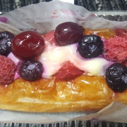 Ginza mixed berry : หมู่เบอร์รี่ทั้งหลาย สาดเต็ม สด หอม ดีใช้ได้จ๊ะ