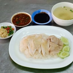 ข้าวมันไก่ต้ม