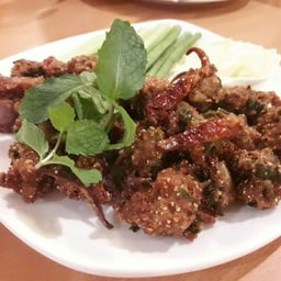ลาบทอด