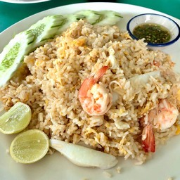 ข้าวผัดรวม