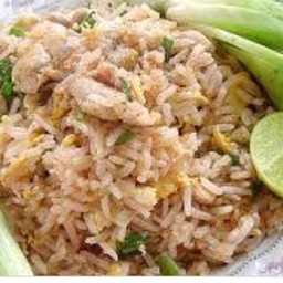 ข้าวผัดไก่