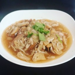 เป็ดราดซอสเห็ด