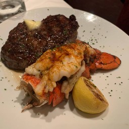 Fleming’s Steakhouse LA