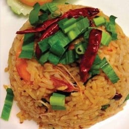 ข้าวผัดต้มยำทะเล