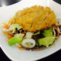 สลัดไก่ทอด