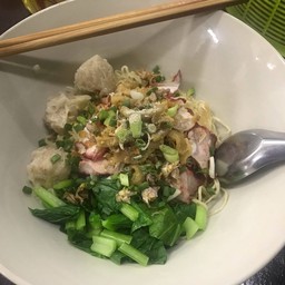 ร้านบะหมี่นายดอ