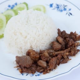 ข้าวเนื้อแดดเดียวทอด