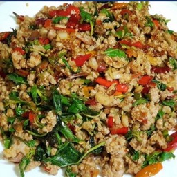 กะเพราหมูสับ (เป็นกับข้าว)