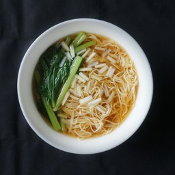 A9 บะหมี่ในน้ำซุป Soup Noodles