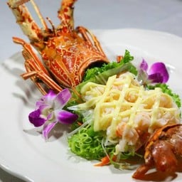 กุ้งมังกรฟรุตสลัด