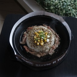 ข้าวเปเปอร์หมู (ร้าน เปเปอร์ลันซ์)