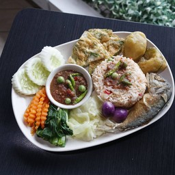 ข้าวคลุกน้ำพริกกะปิ