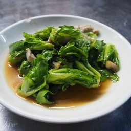 ผัดผักแขนง