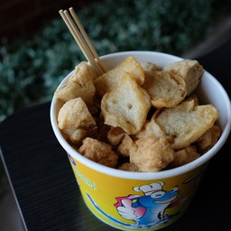 ลูกชิ้นระเบิด 50 บาท (ร้าน ไจแอนท์ลูกชิ้นระเบิด)