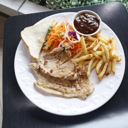 สเต็กหมูพริกไทดำ (ร้าน Today Steak สามย่าน)